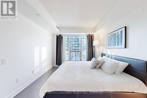 1608 - 5168 Yonge Street, Toronto (Willowdale West), ON - Indoor Photo Showing Bedroom