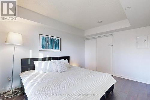 1608 - 5168 Yonge Street, Toronto (Willowdale West), ON - Indoor Photo Showing Bedroom