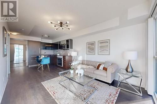 1608 - 5168 Yonge Street, Toronto (Willowdale West), ON - Indoor Photo Showing Living Room