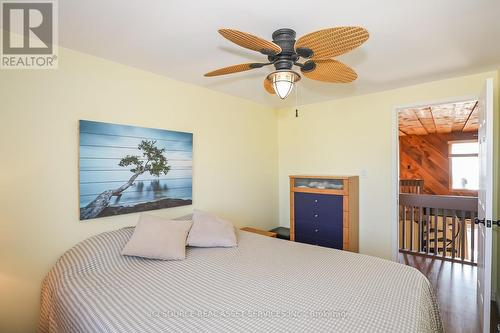 18170 Erie Shore Drive, Chatham-Kent, ON - Indoor Photo Showing Bedroom