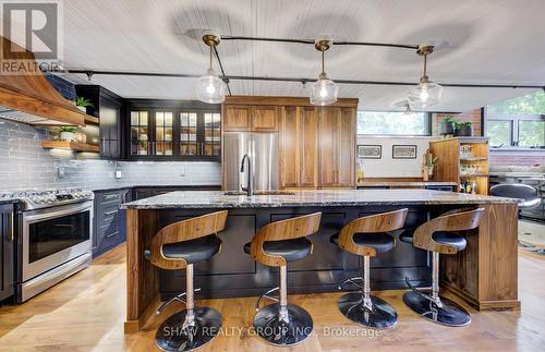 101 - 85 Spruce Street, Cambridge, ON - Indoor Photo Showing Kitchen With Upgraded Kitchen