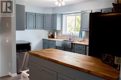 157 Emery Road, Gore Bay, ON - Indoor Photo Showing Kitchen