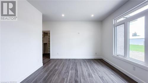 10 Mctavish Crescent, Ripley, ON - Indoor Photo Showing Other Room