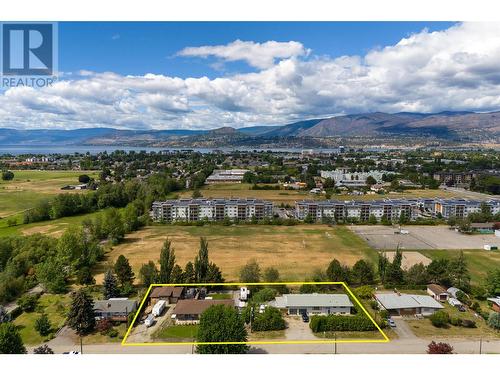 3250 St. Amand Road, Kelowna, BC - Outdoor With View