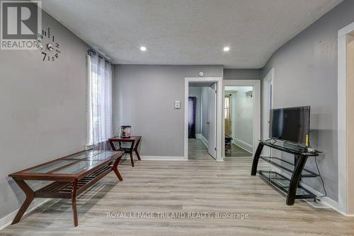 31 Malakoff Street, St. Thomas, ON - Indoor Photo Showing Other Room