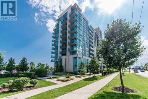 711 - 1600 Charles Street, Whitby (Port Whitby), ON - Outdoor With Facade