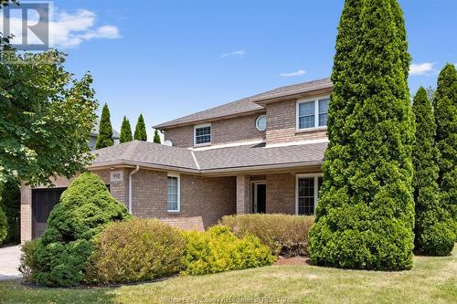 998 Fielding Court, Windsor, ON - Outdoor