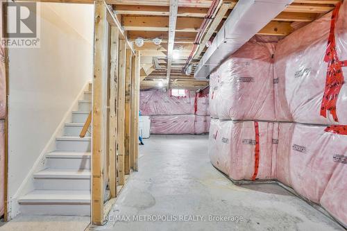 8484 Sweet Chestnut Drive, Niagara Falls, ON - Indoor Photo Showing Other Room