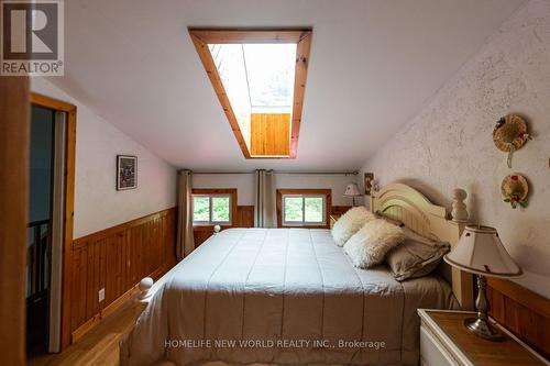 2249 The Ridge Road, Marmora And Lake, ON - Indoor Photo Showing Bedroom