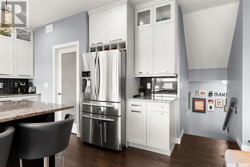 4422 Sage Crescent, Regina, SK - Indoor Photo Showing Kitchen With Stainless Steel Kitchen