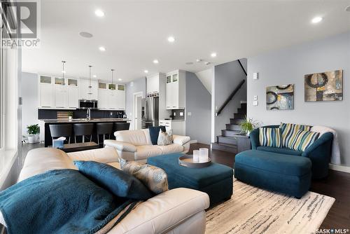 4422 Sage Crescent, Regina, SK - Indoor Photo Showing Living Room