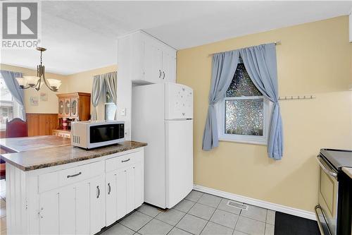 KITCHEN - 1017 Osborne Avenue, Cornwall, ON - Indoor Photo Showing Kitchen