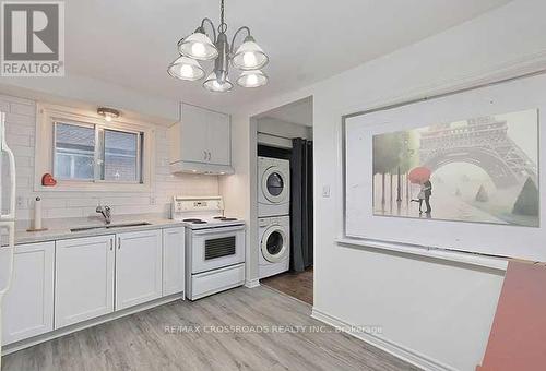 3 Horton Boulevard, Toronto (Eglinton East), ON - Indoor Photo Showing Kitchen