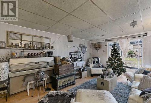 3 Horton Boulevard, Toronto (Eglinton East), ON - Indoor Photo Showing Living Room With Fireplace