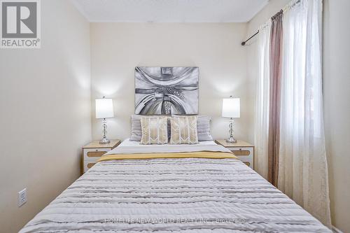 24 Ellesmere Street, Richmond Hill (Langstaff), ON - Indoor Photo Showing Bedroom