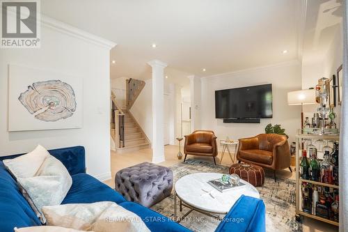 91 Roy Grove Way, Markham, ON - Indoor Photo Showing Living Room