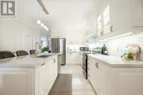 91 Roy Grove Way, Markham, ON - Indoor Photo Showing Kitchen With Stainless Steel Kitchen With Upgraded Kitchen