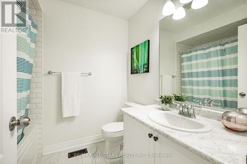 91 Roy Grove Way, Markham, ON - Indoor Photo Showing Bathroom