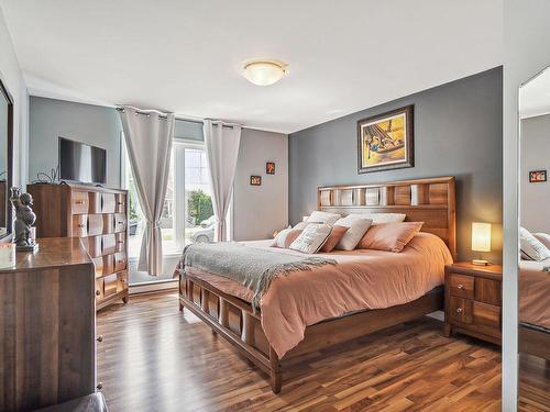 Master bedroom - 36  - 38 Rue Des Grands-Ducs, Lavaltrie, QC - Indoor Photo Showing Bedroom