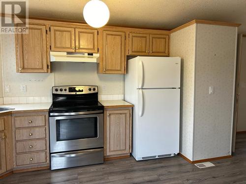 4980 Landon Road Unit# 5, Ashcroft, BC - Indoor Photo Showing Kitchen