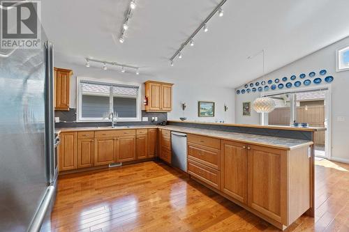 1231 10Th Street Sw Unit# 36, Salmon Arm, BC - Indoor Photo Showing Kitchen With Double Sink