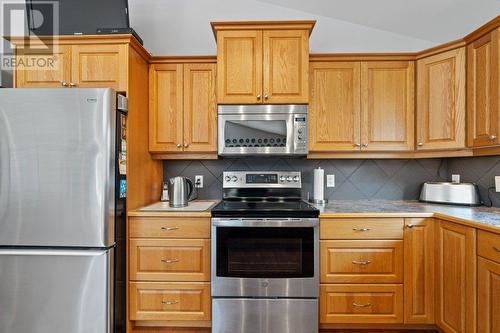 1231 10Th Street Sw Unit# 36, Salmon Arm, BC - Indoor Photo Showing Kitchen