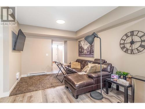 245 Summer Wood Drive, Kelowna, BC - Indoor Photo Showing Other Room