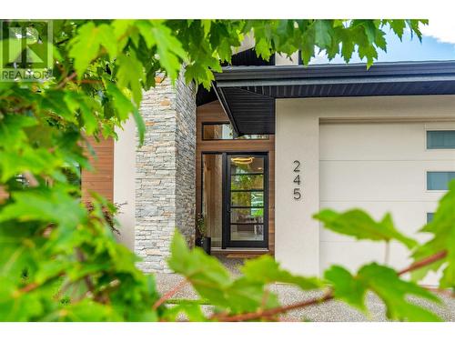 245 Summer Wood Drive, Kelowna, BC - Outdoor