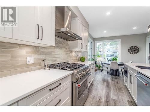 245 Summer Wood Drive, Kelowna, BC - Indoor Photo Showing Kitchen With Upgraded Kitchen