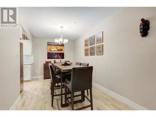 575 Sutherland Avenue Unit# 218, Kelowna, BC - Indoor Photo Showing Dining Room