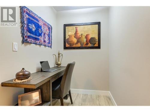 575 Sutherland Avenue Unit# 218, Kelowna, BC - Indoor