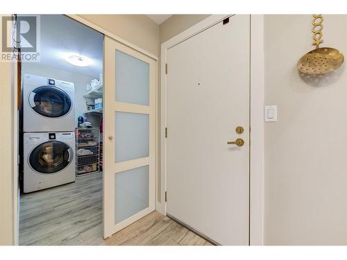 575 Sutherland Avenue Unit# 218, Kelowna, BC - Indoor Photo Showing Laundry Room