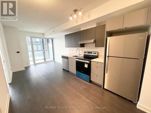 B501 - 3200 Dakota Common, Burlington (Alton), ON - Indoor Photo Showing Kitchen With Stainless Steel Kitchen