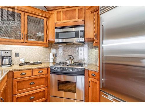 1288 Water Street Unit# 251 (C3), Kelowna, BC - Indoor Photo Showing Kitchen With Upgraded Kitchen