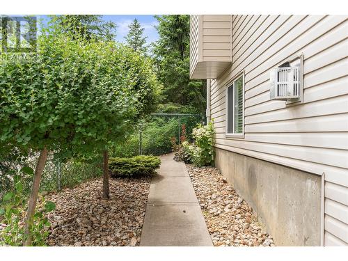 2675 Pine Avenue Unit# 46, Lumby, BC - Outdoor