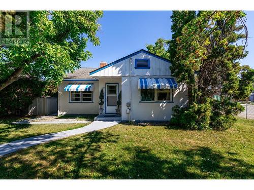 1054 Laurier Avenue, Kelowna, BC 