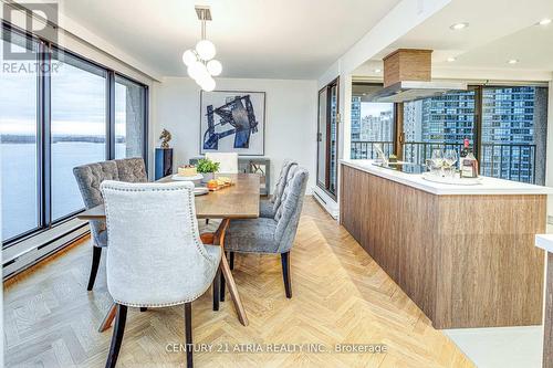 1401 - 65 Harbour Square, Toronto (Waterfront Communities), ON - Indoor Photo Showing Dining Room