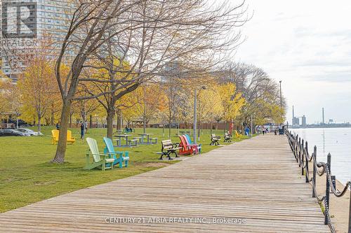 1401 - 65 Harbour Square, Toronto (Waterfront Communities), ON - Outdoor