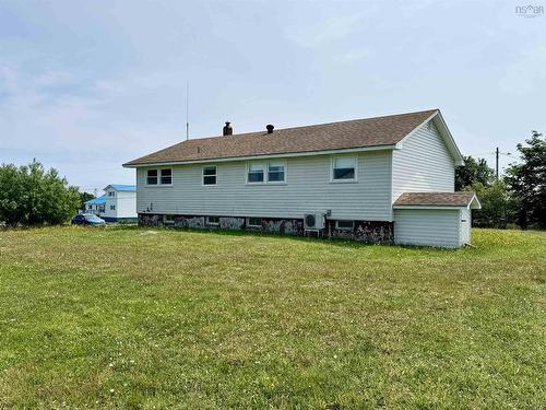 74 School Street, Clark'S Harbour, NS 