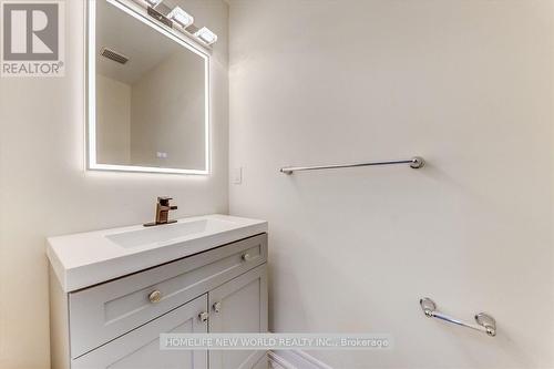 36 Andress Way, Markham, ON - Indoor Photo Showing Bathroom