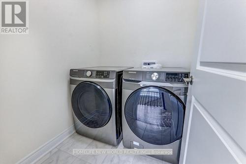 36 Andress Way, Markham, ON - Indoor Photo Showing Laundry Room