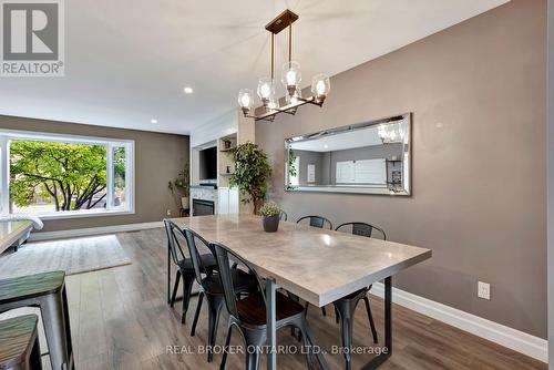 2324 Coldstream Drive, Burlington (Brant Hills), ON - Indoor Photo Showing Dining Room