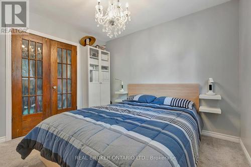 2324 Coldstream Drive, Burlington (Brant Hills), ON - Indoor Photo Showing Bedroom