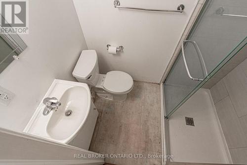 1340 Bunnell Drive, Burlington (Mountainside), ON - Indoor Photo Showing Bathroom