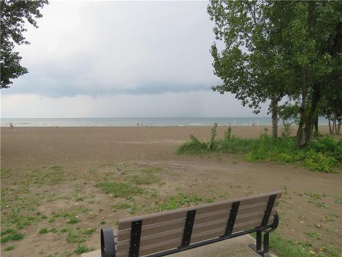 Sunset beach - 68 Arthur Street, St. Catharines, ON 