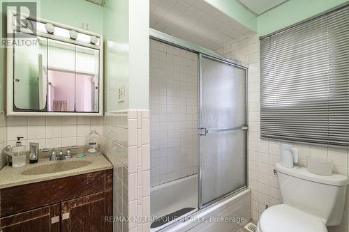 97 N Woodrow Boulevard, Toronto (Clairlea-Birchmount), ON - Indoor Photo Showing Bathroom