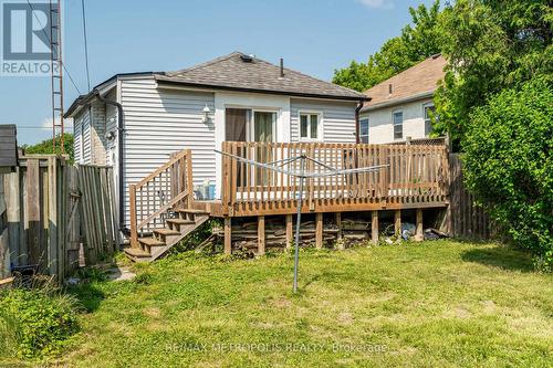 97 N Woodrow Boulevard, Toronto (Clairlea-Birchmount), ON - Outdoor With Deck Patio Veranda