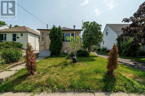 97 N Woodrow Boulevard, Toronto (Clairlea-Birchmount), ON - Outdoor