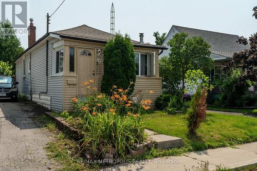 97 N Woodrow Boulevard, Toronto (Clairlea-Birchmount), ON - Outdoor