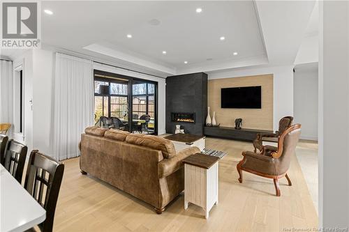 178 Bouchard, Dieppe, NB - Indoor Photo Showing Living Room With Fireplace